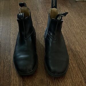 Blundstone Black Leather Chelsea Boots
